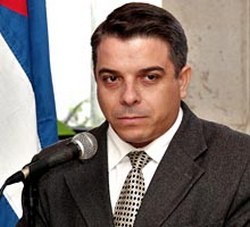 Cuban Foreign Minister Attends Ceremony for Future Diplomats